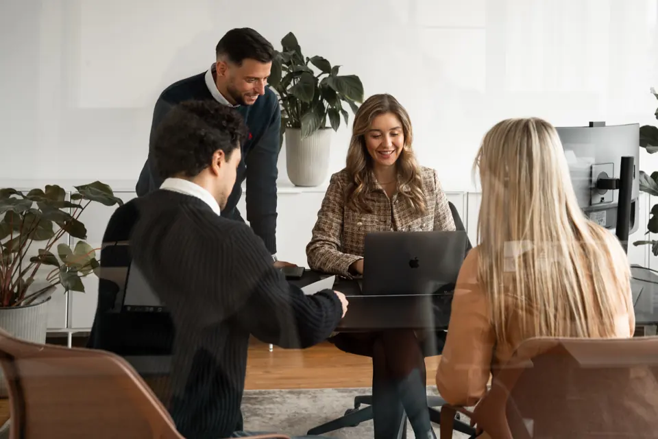 Besprechung im Büro